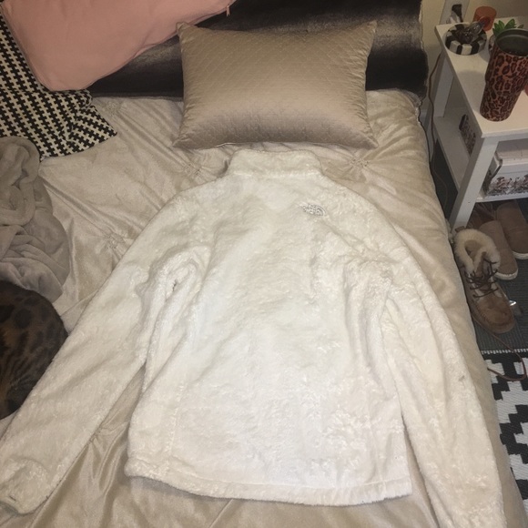 North Face Women’s Fleece *SOLD* - Picture 4 of 5